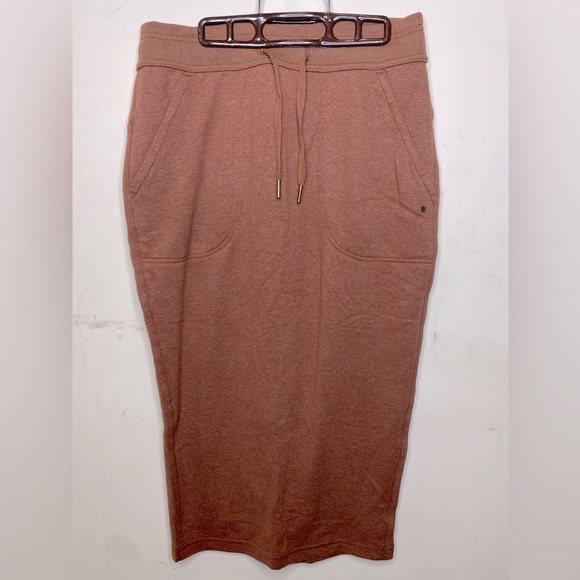 NWT Prana Cozy Up MIDI Skirt XS Relaxed Fit Slit in Back Comfy Soft Alpaca Blend - Picture 1 of 6
